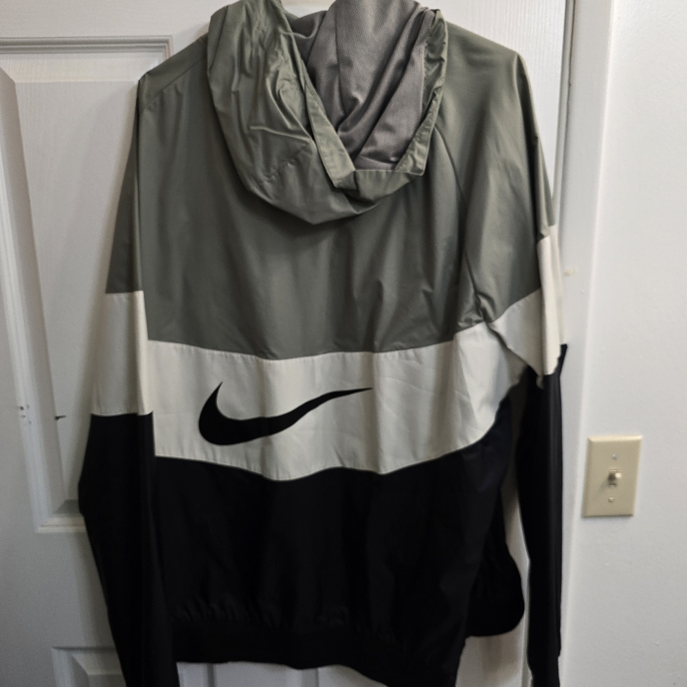 Nike windrunner